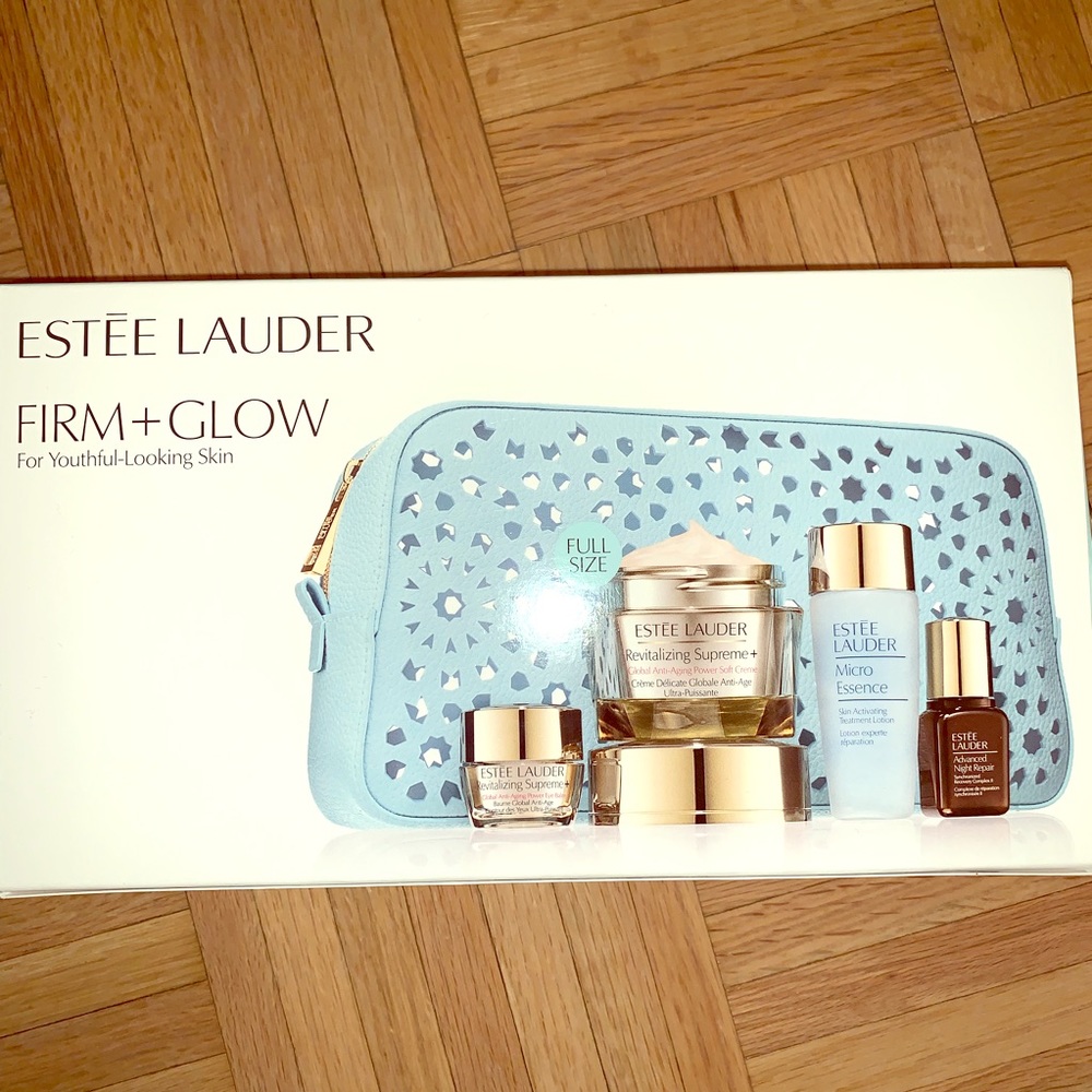 NEW Estée Lauder Firm & Glow Gift set: $100+ value